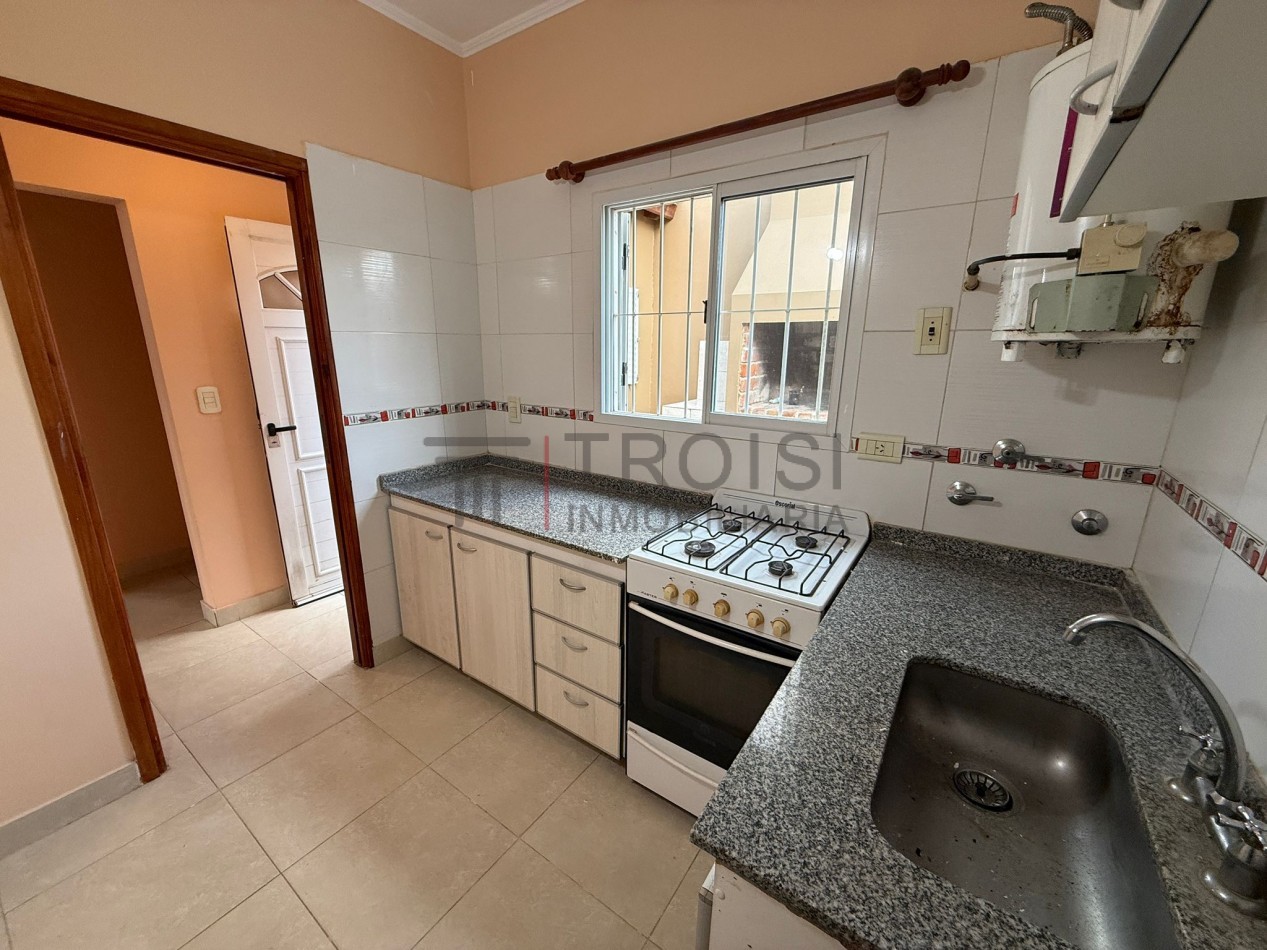 293 - Chalet de 3 ambientes - Calle 29 e/ 6 y 7