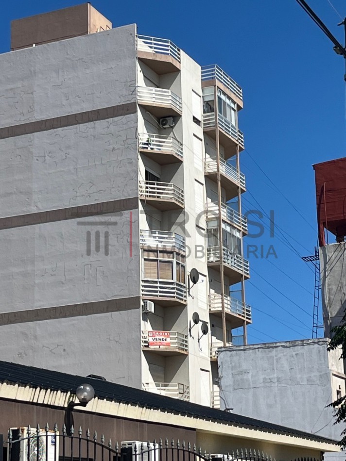 V15 - Depto. 2 ambientes - Calle 43 e/2 y 3