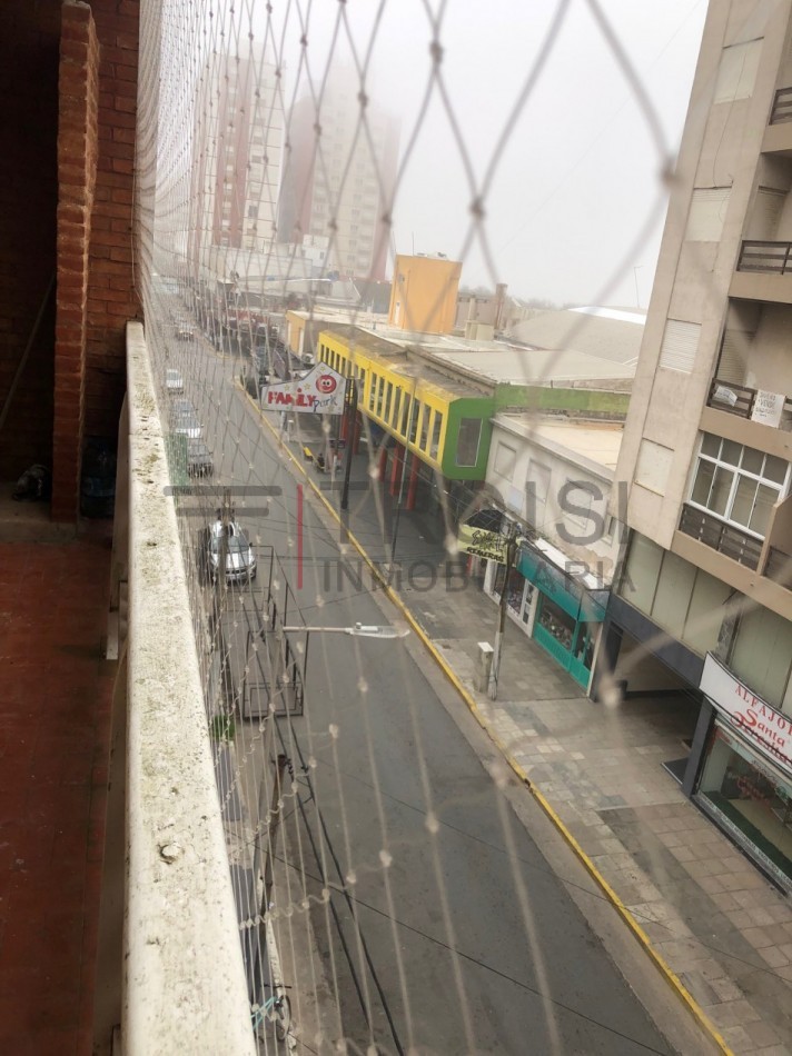 V85 - Depto. 2 ambientes - Calle 2 e/35 y 36