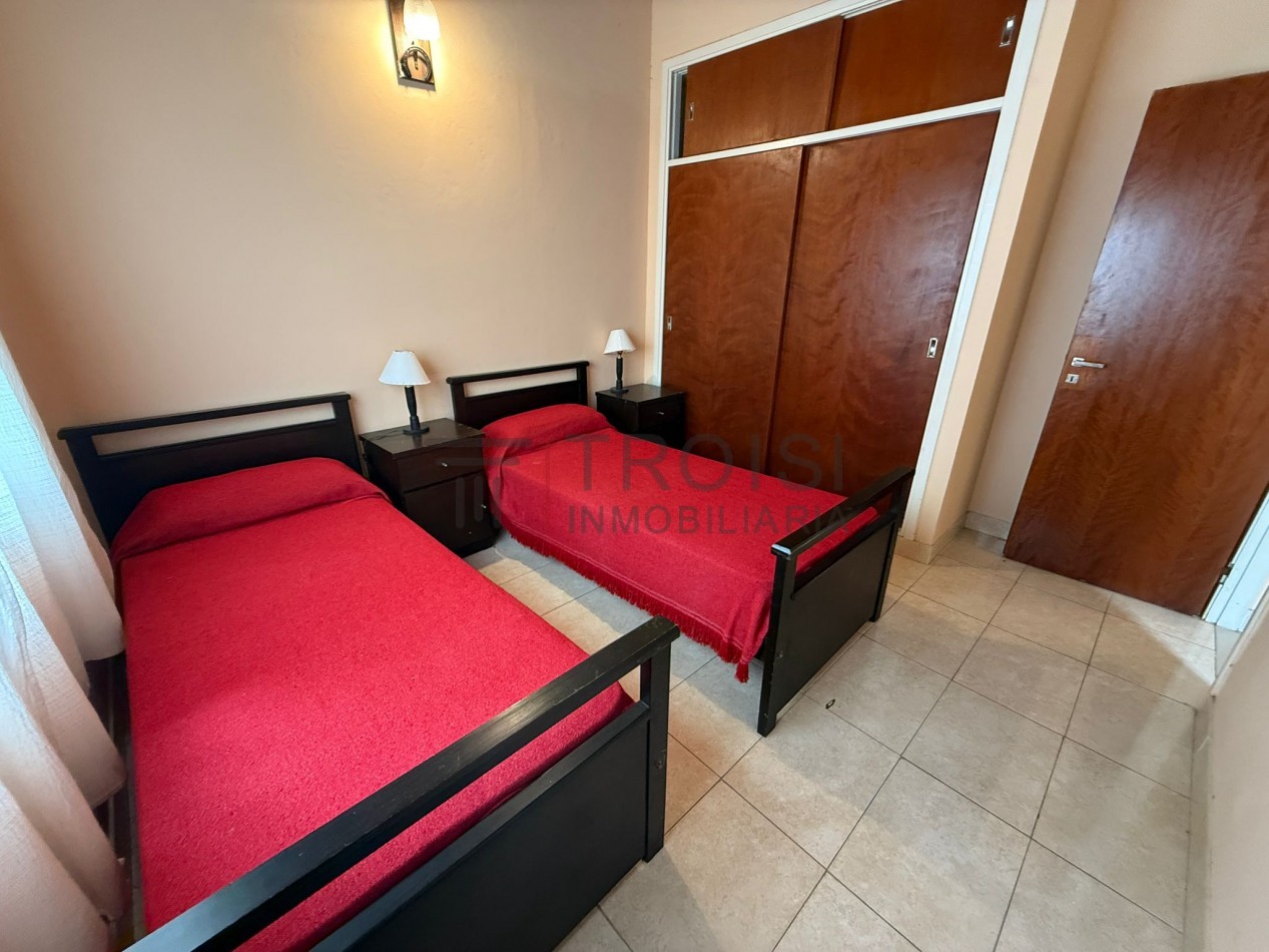 643 - Chalet de 3 ambientes - Calle 64 e/1 y 2