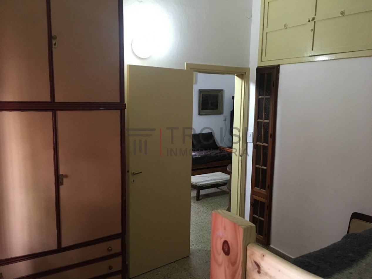 V37 - Chalet 3 ambientes + Monoambiente -  Calle 30 e/ 5 y 6