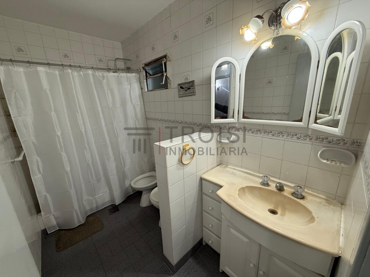 V2 - Chalet 3 ambientes - Calle 39 e/5 y 6