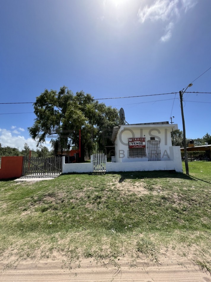V75 - Casa 2 ambientes - Calle 48 e/11 y 12
