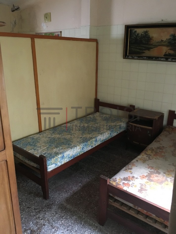 V37 - Chalet 3 ambientes + Monoambiente -  Calle 30 e/ 5 y 6