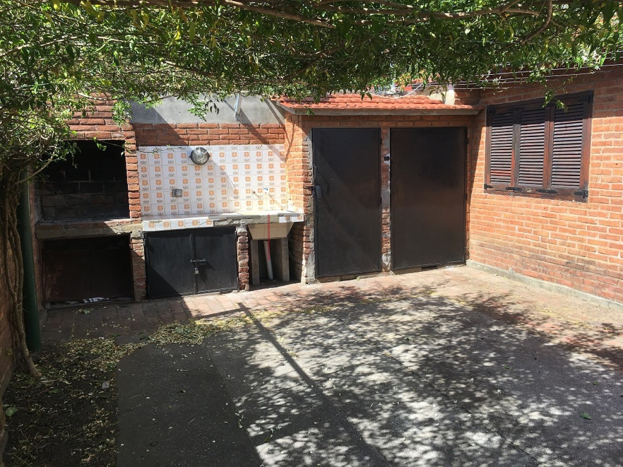 V32 - Chalet 3 ambientes - Calle 5 e/42 y 43