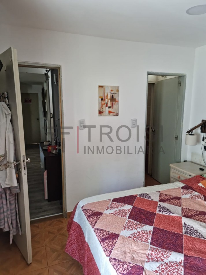 V80 - Chalet 4 ambientes - Calle 126 e/103 y 104