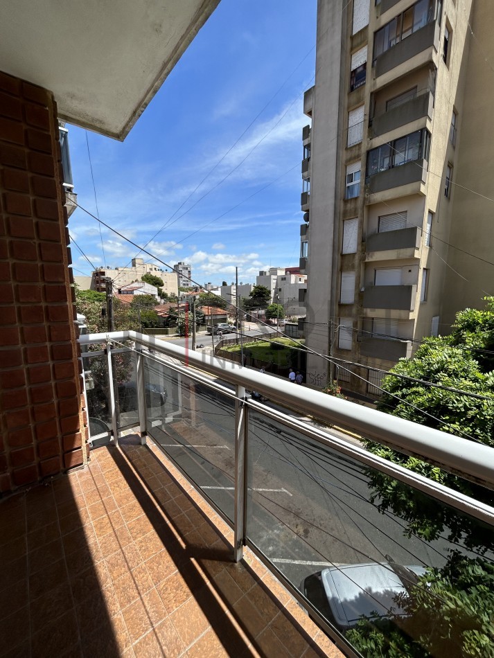 362 - Depto. 2 ambientes a 100 mts del mar - Calle 36 e/2 y 3 