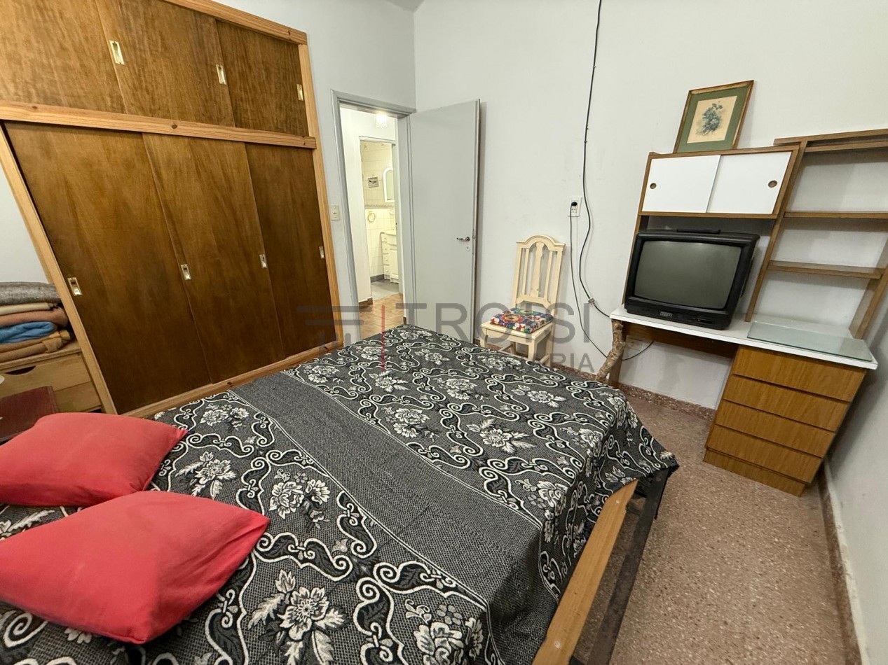 V2 - Chalet 3 ambientes - Calle 39 e/5 y 6