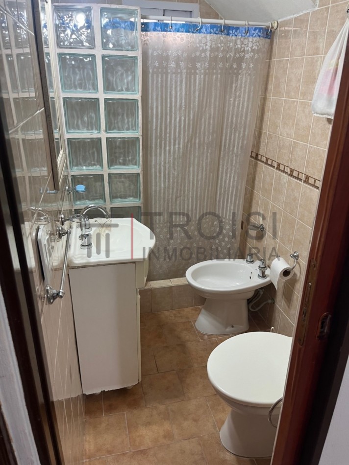 V5 - Chalet 4 ambientes - Calle 6 e/47 y 48