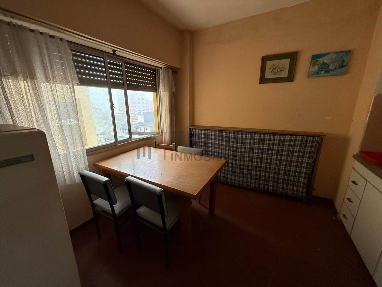 V76 - Depto. 2 ambientes - Calle 2 e/37 y 38