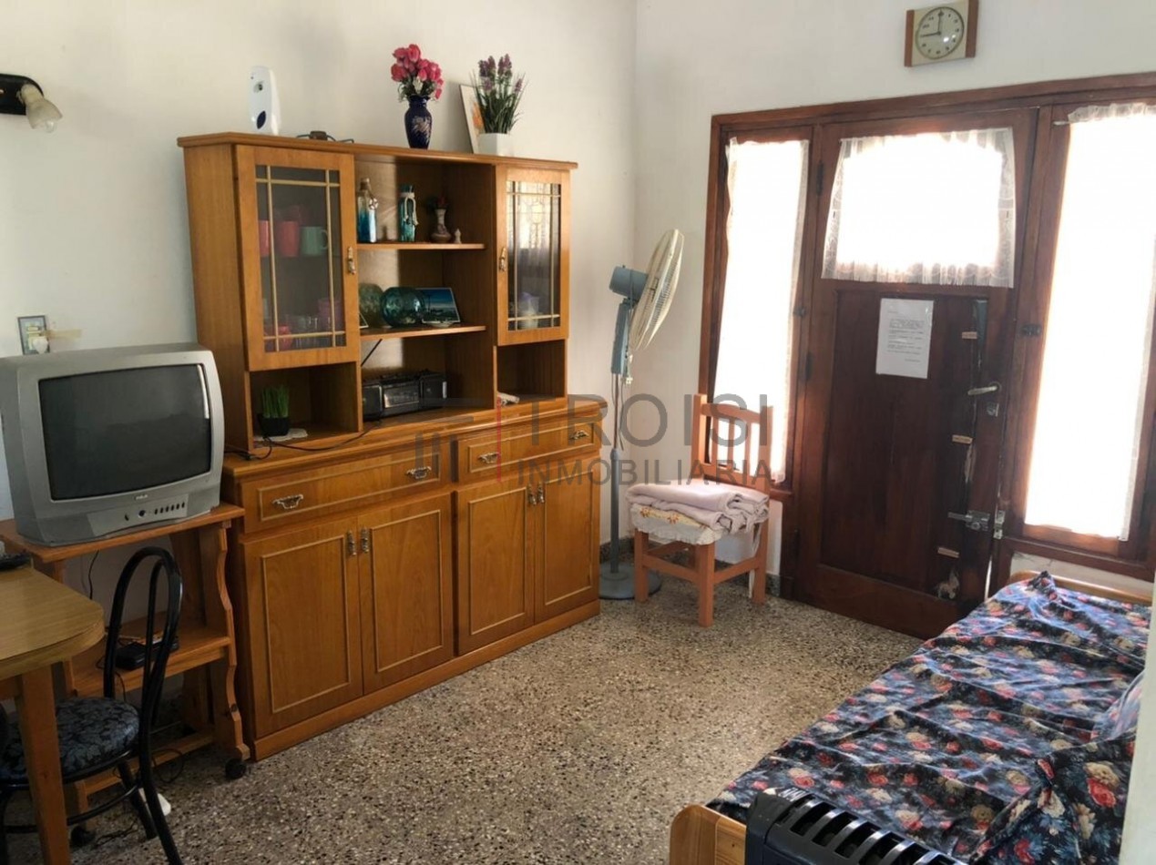 V42 - Chalet 3 ambientes - Calle 35 e/ 7 y 8