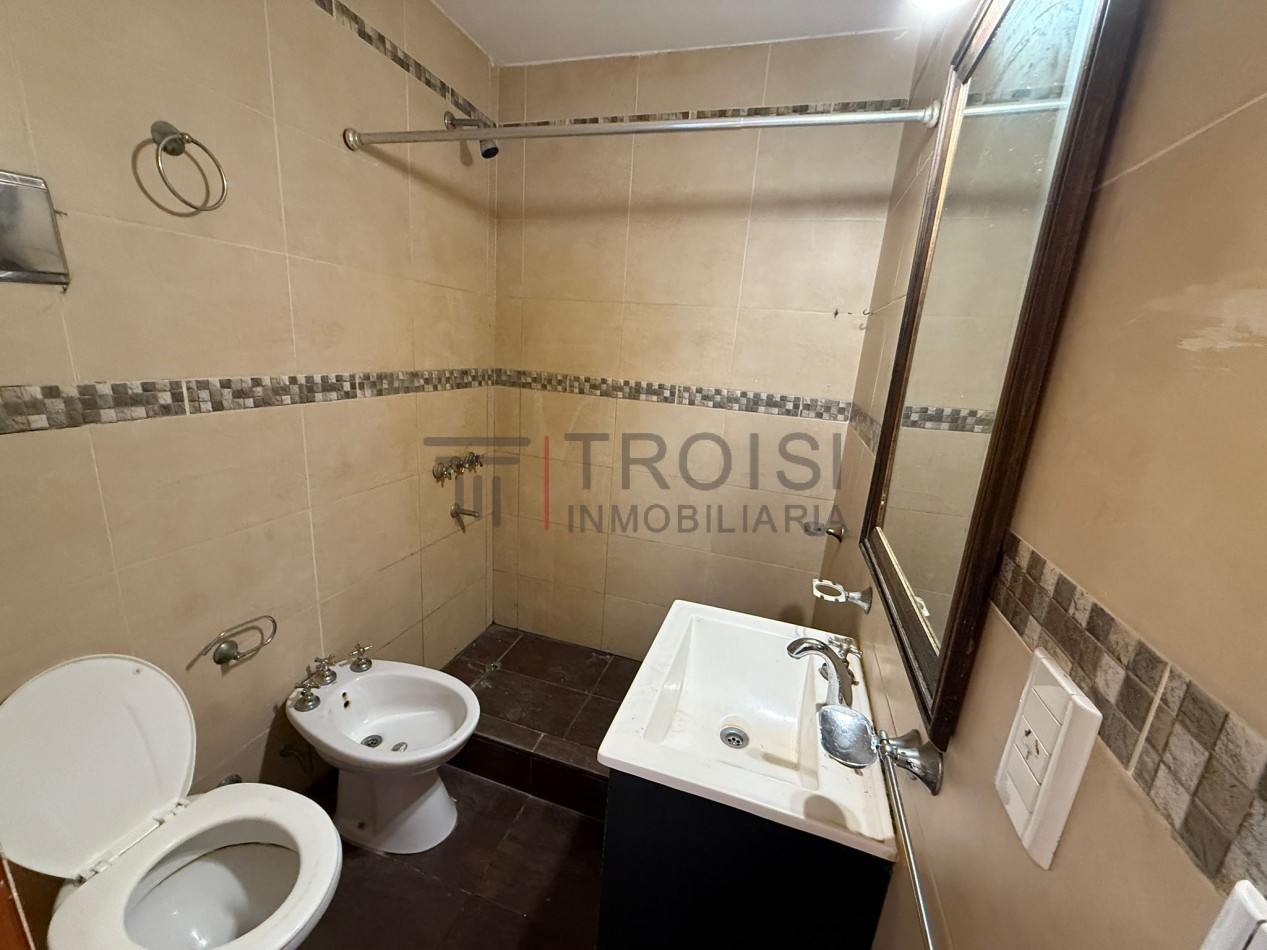292 - Chalet de 3 ambientes - Calle 29 e/ 6 y 7
