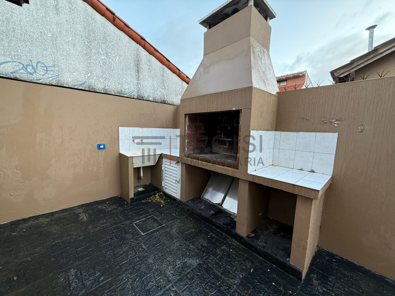 291 - Chalet 3 ambientes - Calle 29 e/6 y 7