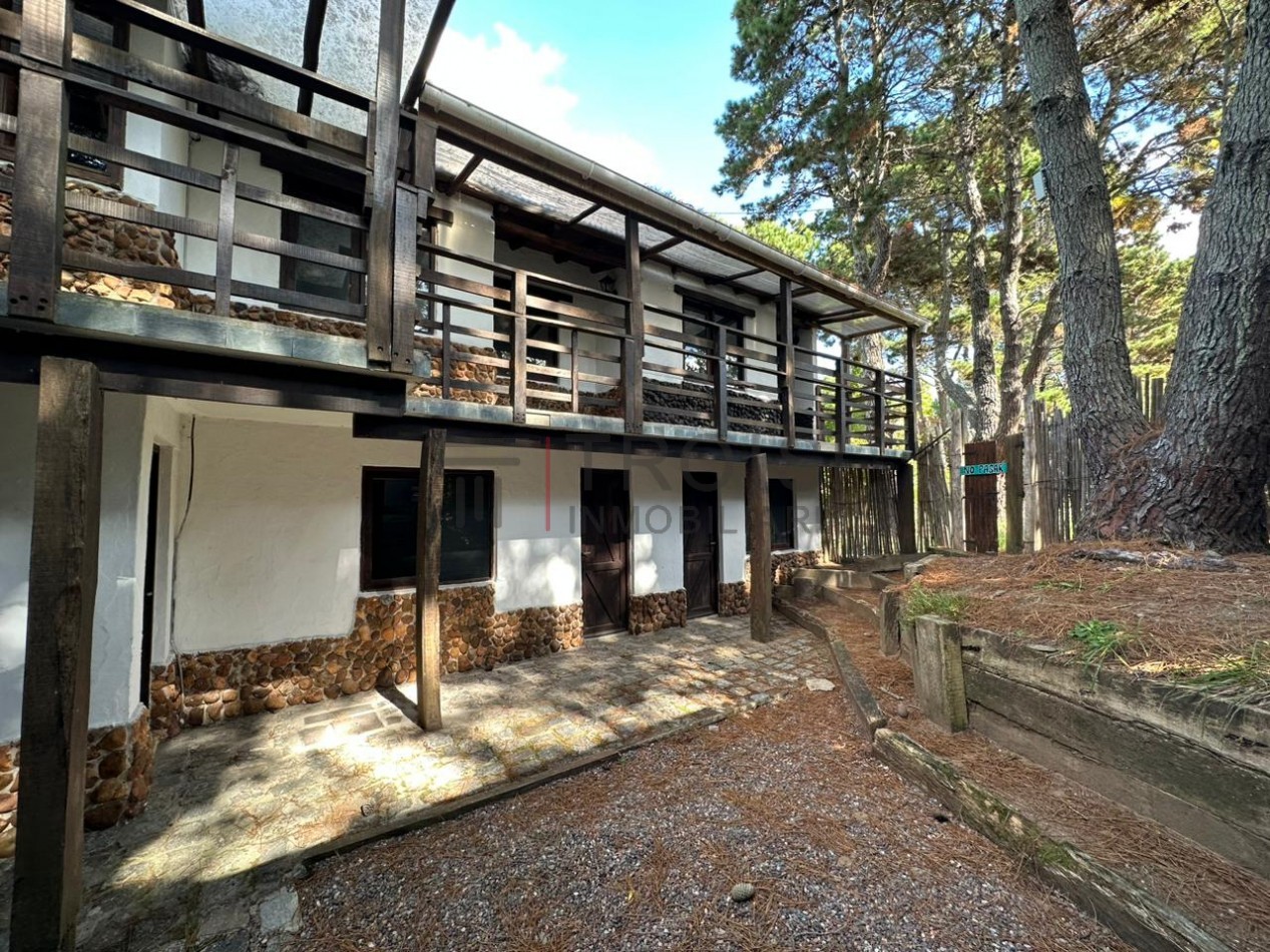 V83 - Hotel Av. Interbalnearia esq. 6, Costa del Este