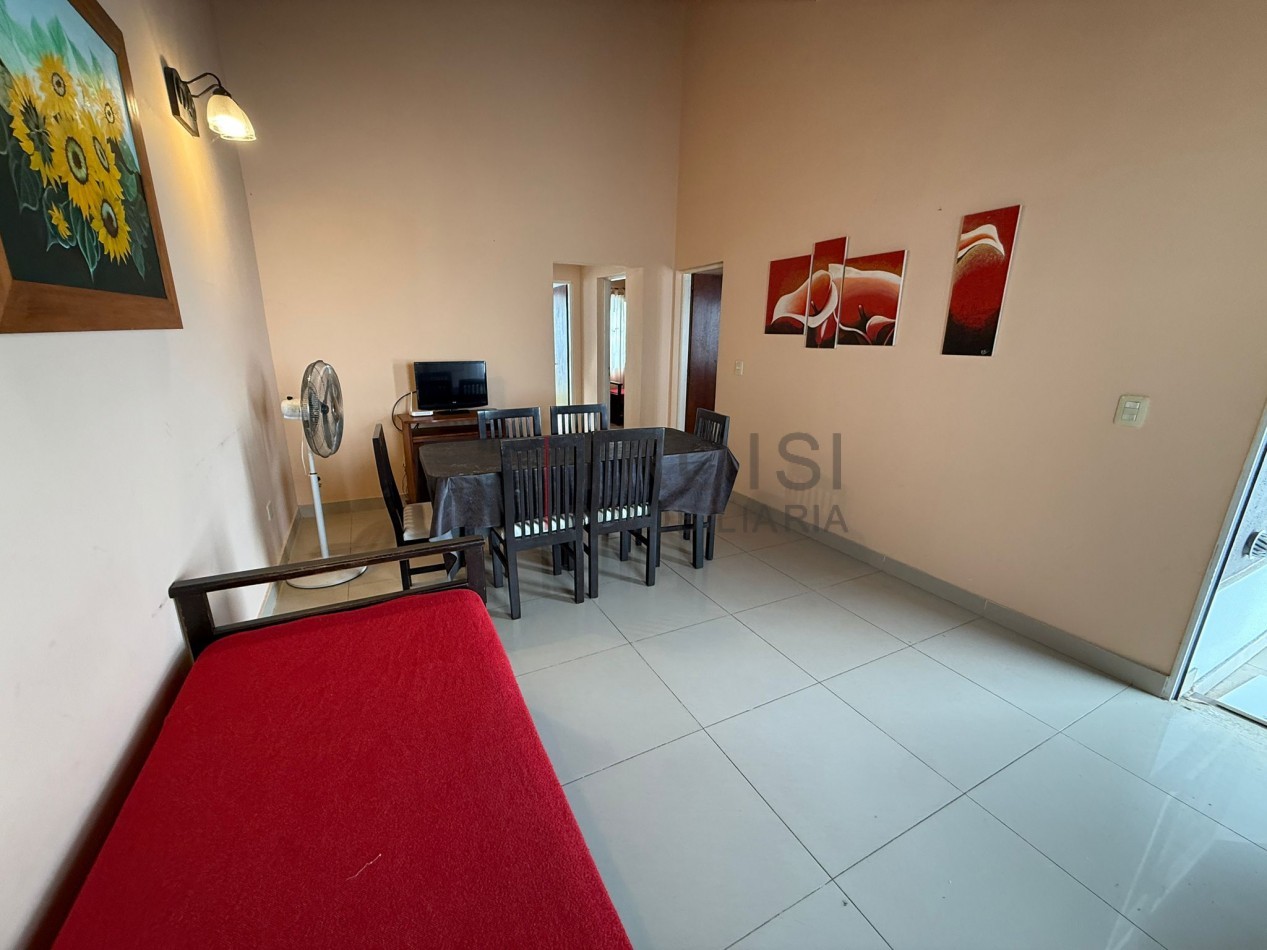 643 - Chalet de 3 ambientes - Calle 64 e/1 y 2