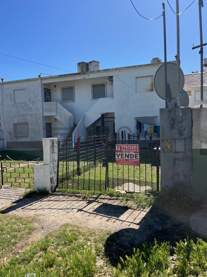 V35 - Depto. 2 ambientes con cochera - Calle 7 e/33 y 34