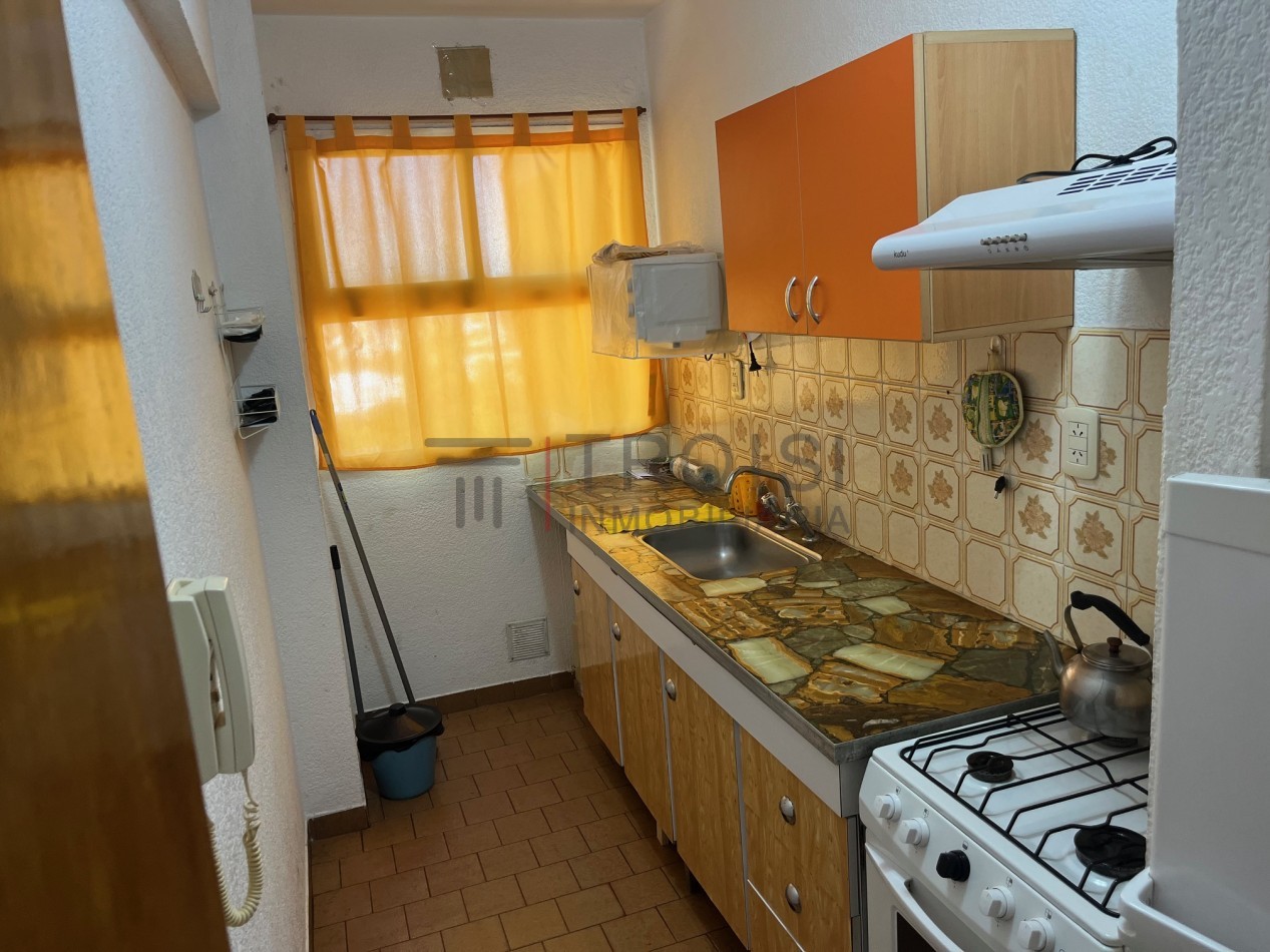 V15 - Depto. 2 ambientes - Calle 43 e/2 y 3