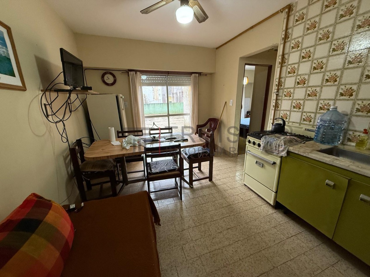 V4 - Depto. 2 ambientes - Calle 2 e/35 y 36