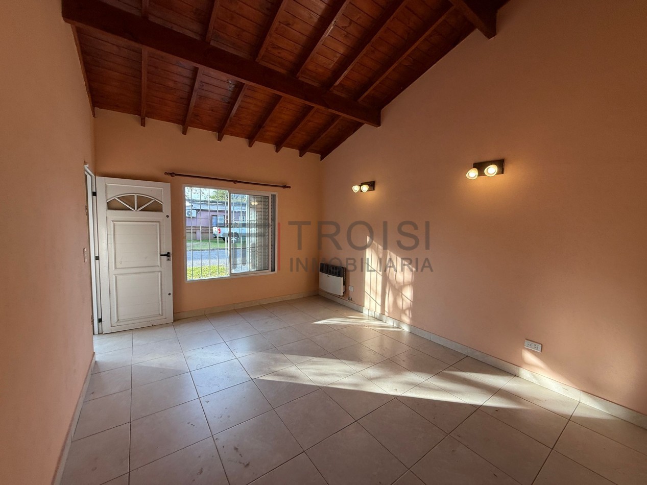 292 - Chalet de 3 ambientes - Calle 29 e/ 6 y 7