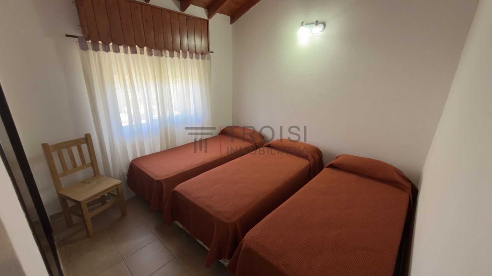 V17 - Duplex - Calle 49 N°562 e/ 5 y 6