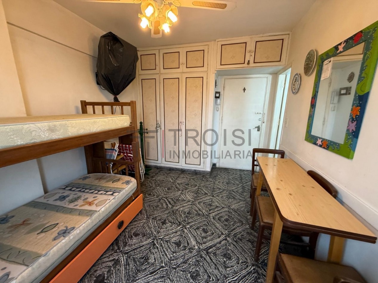V74 - MONOAMBIENTE - CALLE 2 ESQ. 32
