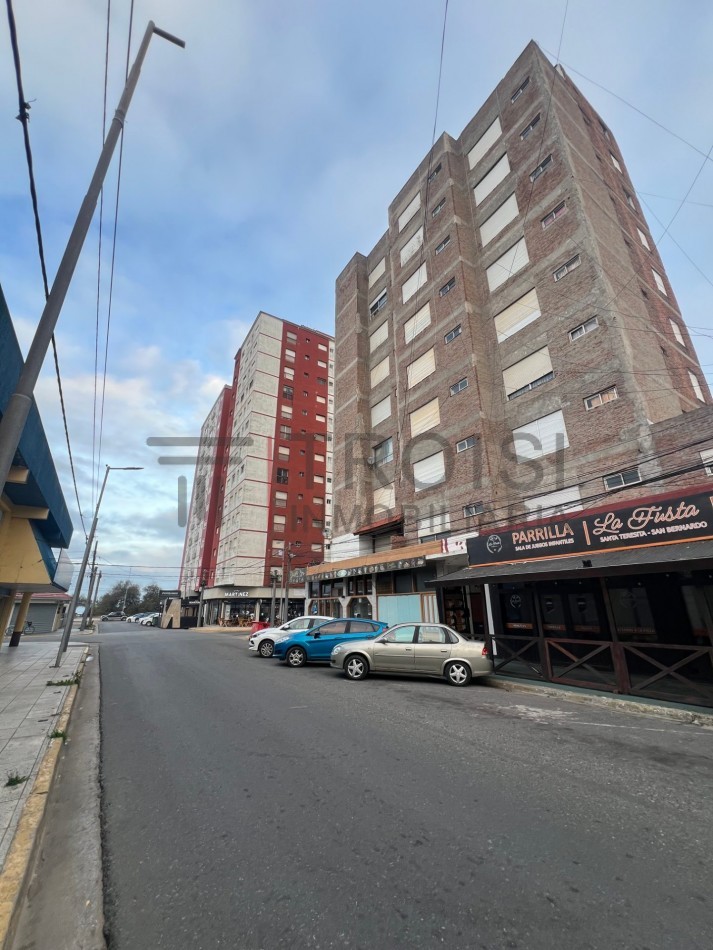 V17 - DEPARTAMENTO - 2 AMBIENTES - Calle 34 N°202 Esq. 2 - 2° piso