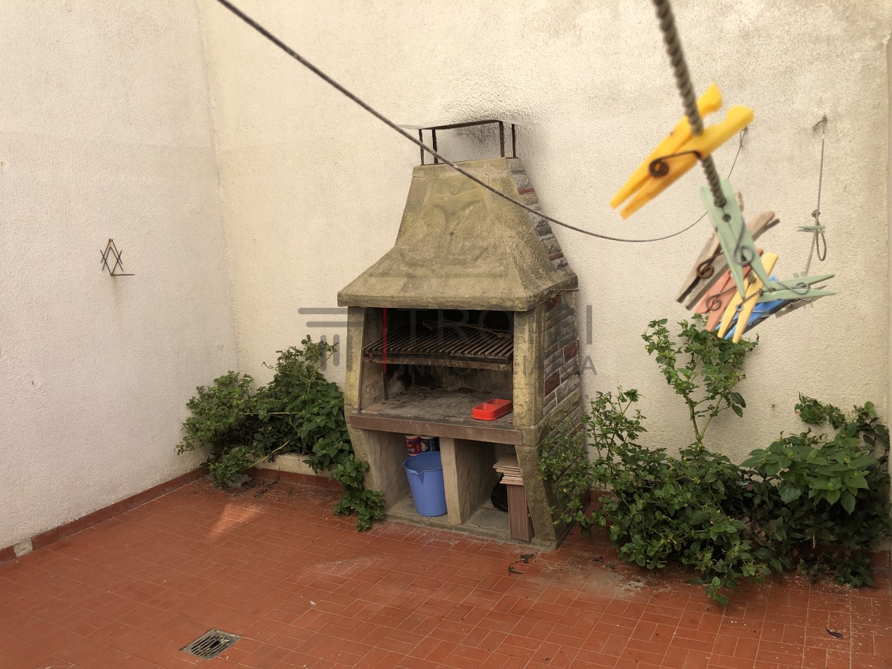 V6 - Depto. 2 ambientes - Calle 2 e/35 y 36