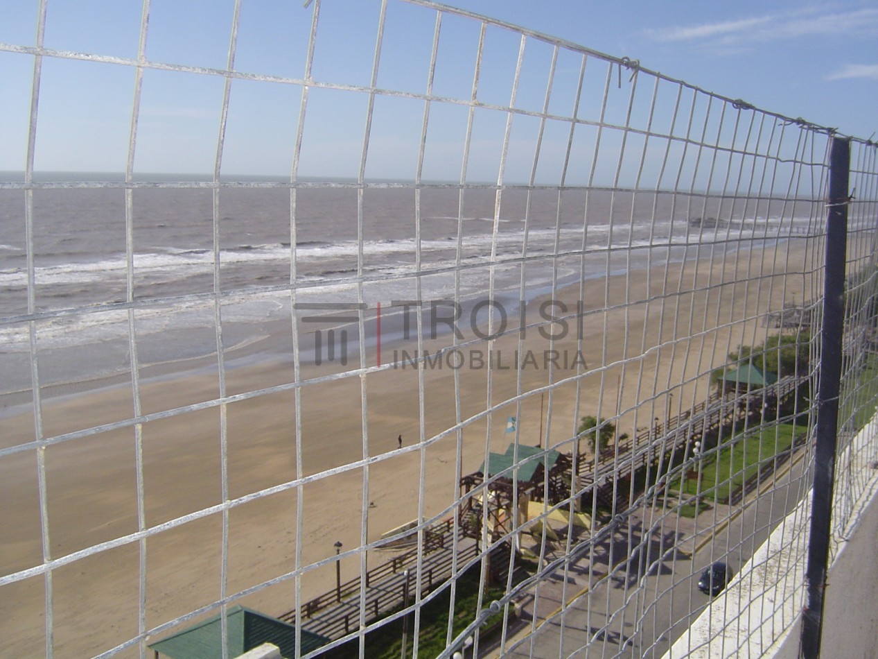 V20 - Depto. 2 ambientes - Costanera e/31 y 32