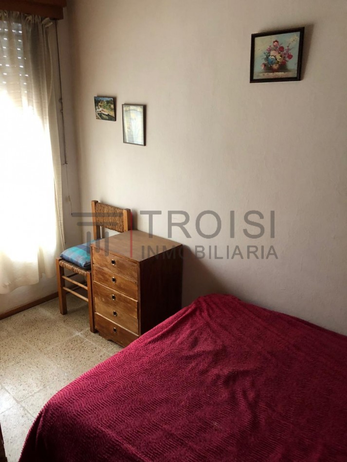 V38 - Chalet 3 ambientes - Calle 28 e/6 y 7