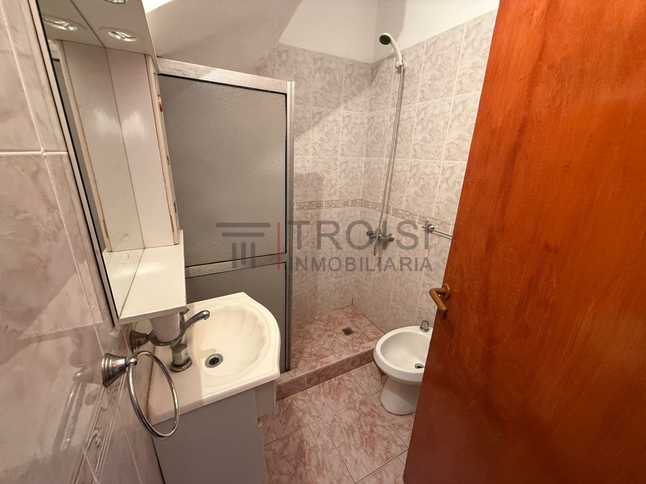 V13 - Duplex 3 ambientes - Calle 44 e/1 y 2