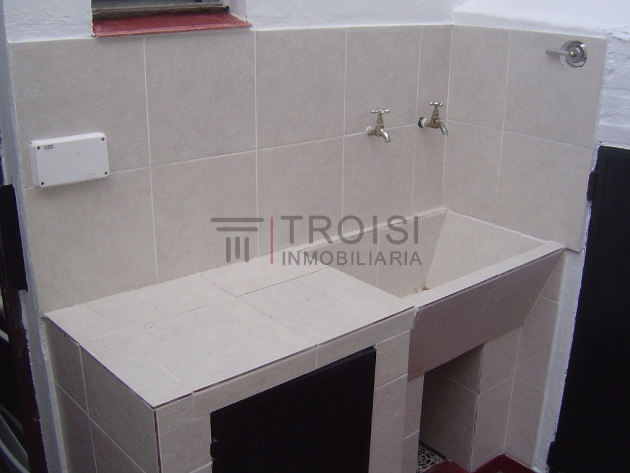 V29 - Duplex 3 ambientes - Calle 33 e/6 y 7