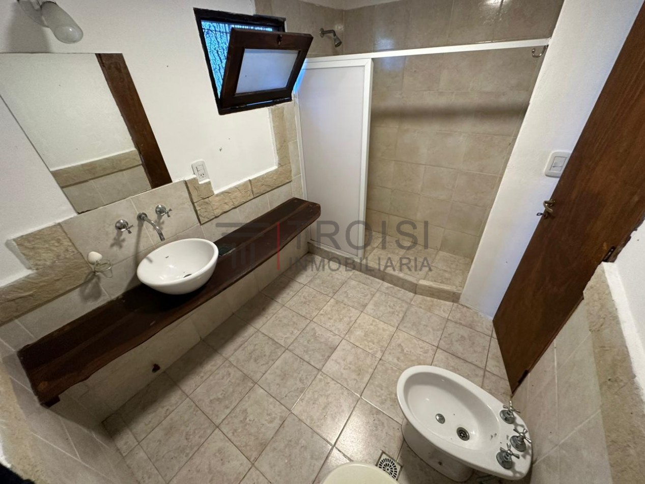 V83 - Hotel Av. Interbalnearia esq. 6, Costa del Este