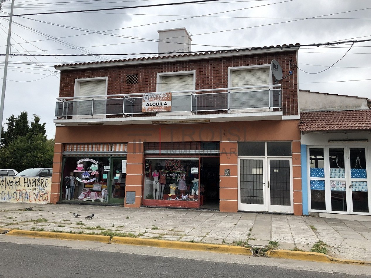 4110 - Depto. 2 Amb - Av. 41 e/6 y 7 