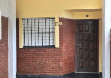 Duplex 3 ambientes - Calle 6 e/49 y 50 - V47