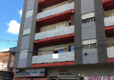 Depto. 2 ambientes - Calle 2 N°875 e/ 35 y 36 - V85