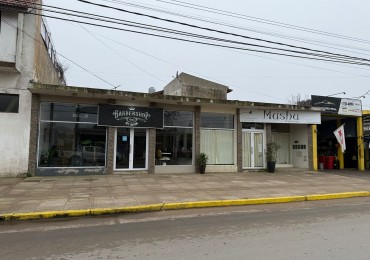 A34 - 2 locales y 3 departamentos - Calle 32 e/ 9 y 10