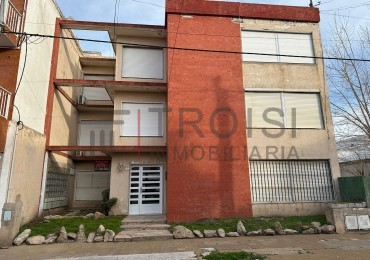 V50 - Depto. 3 ambientes c/ cochera- Calle 35 e/ 2 y 3