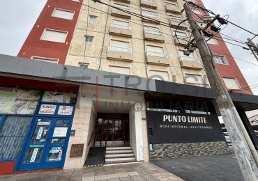 V28 - Depto. 1 ½ amb - Costanera esq. 34