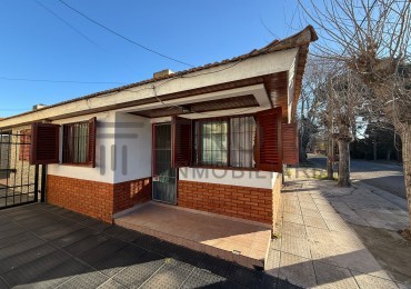 V22 - Chalet 3 ambientes - Calle 48 e/ 2 y 3