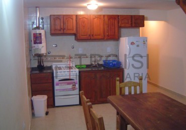V23 - Depto. 2 ½ amb - Av. 32 e/7 y 8