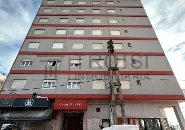 V7 - Depto. 1 ambiente - Calle 33 e/2 y Av. Costanera