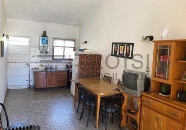 V42 - Chalet 3 ambientes - Calle 35 e/ 7 y 8