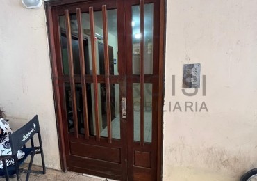 V4 - Depto. 2 ambientes - Calle 2 e/35 y 36