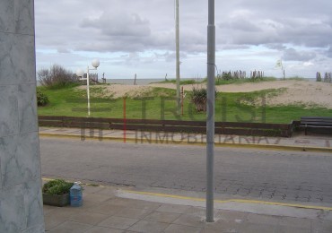 V41 - Depto. 2 ambientes Vista al Mar - Av. Costanera e/27 y 28